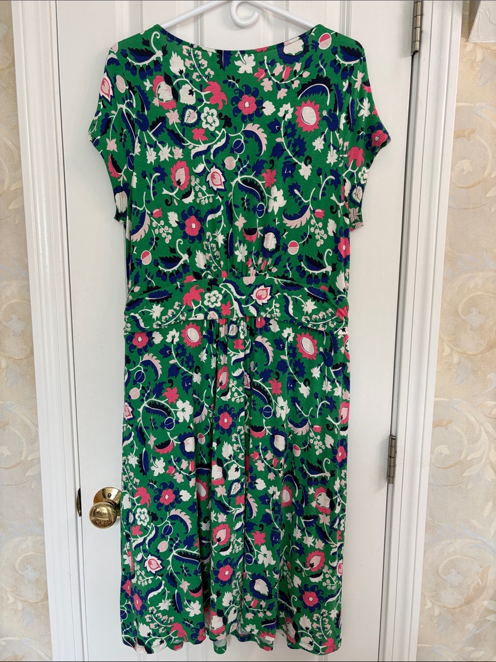 Boden of London Green, Pink and Royal Floral Print Easy-fit Short Sleeve Dress - Picture 9 of 12